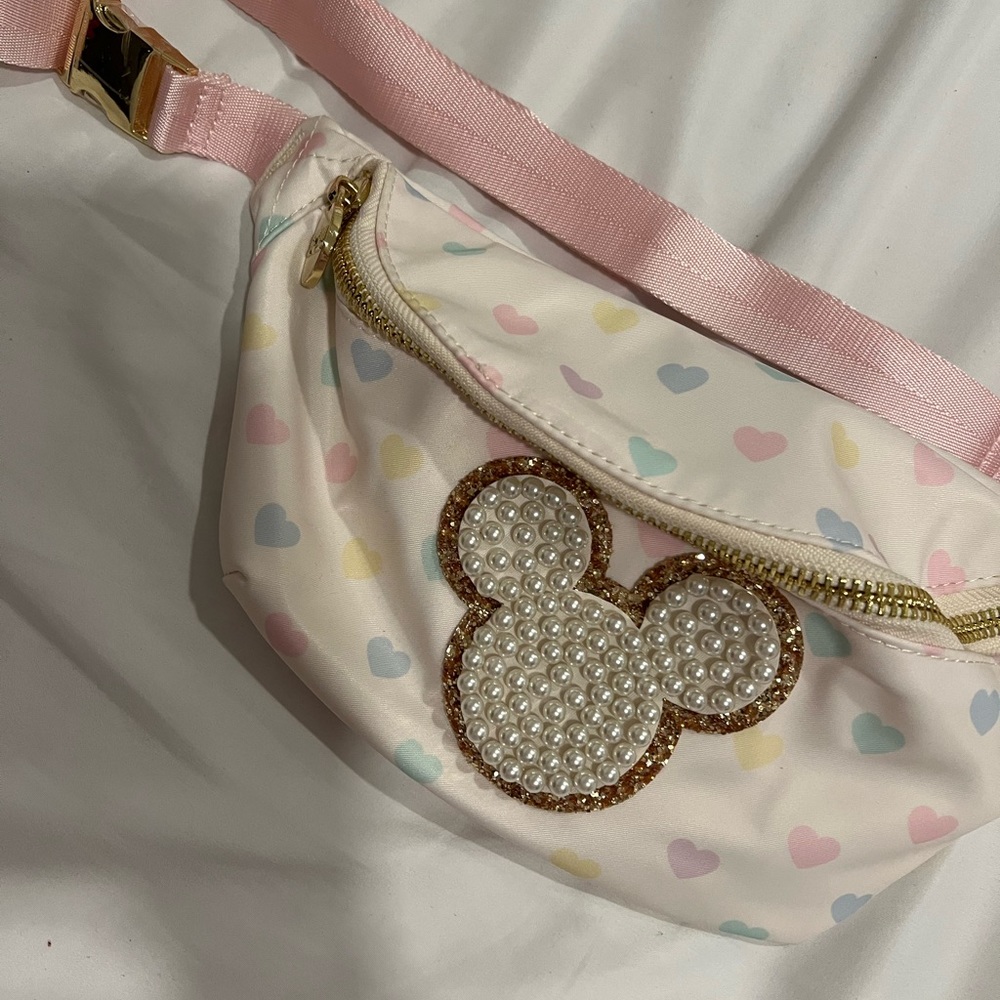 COPY - Mickey & Minnie Pastel Hearts SCL Fanny pack
